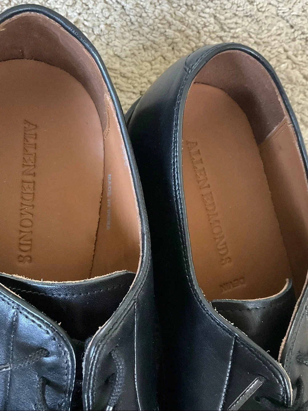 Allen Edmonds Devin Derby Lace-Up Oxford in Black